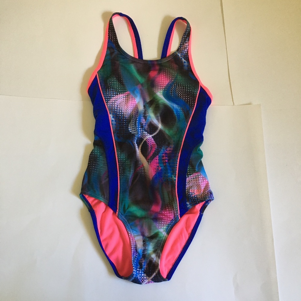 Speedo women's one-piece endurance lite swimsuit. Size 6.